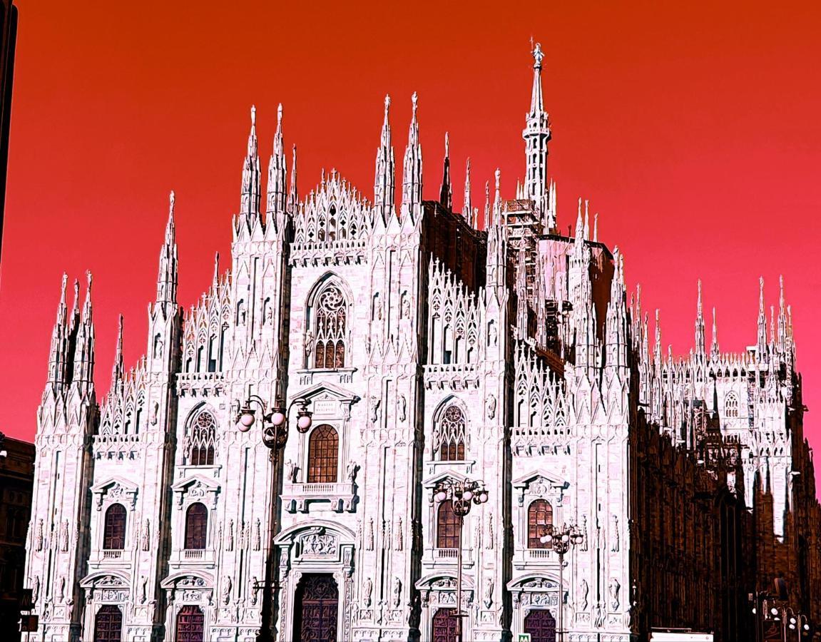 S. Ambrogio Square Apartment Milan Bagian luar foto