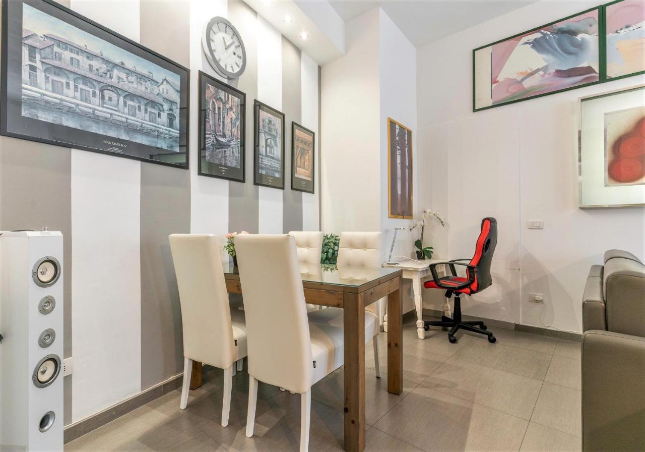 S. Ambrogio Square Apartment Milan Bagian luar foto