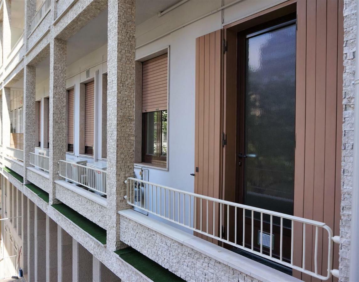S. Ambrogio Square Apartment Milan Bagian luar foto